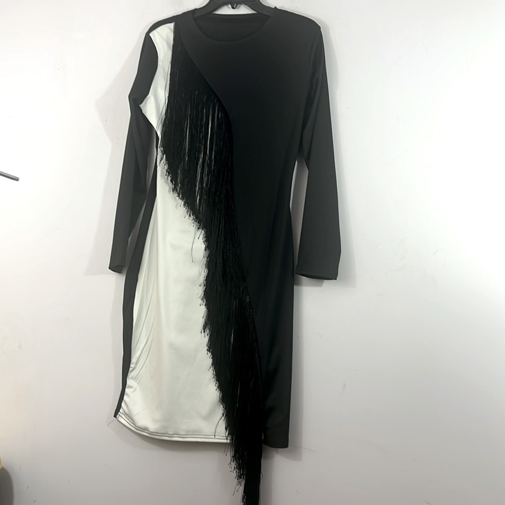 Form fitting stretch fabric long fringed dress, L/M, BODYCON